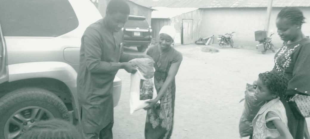 Photograph from a Fisho Initiative feeding outreach.