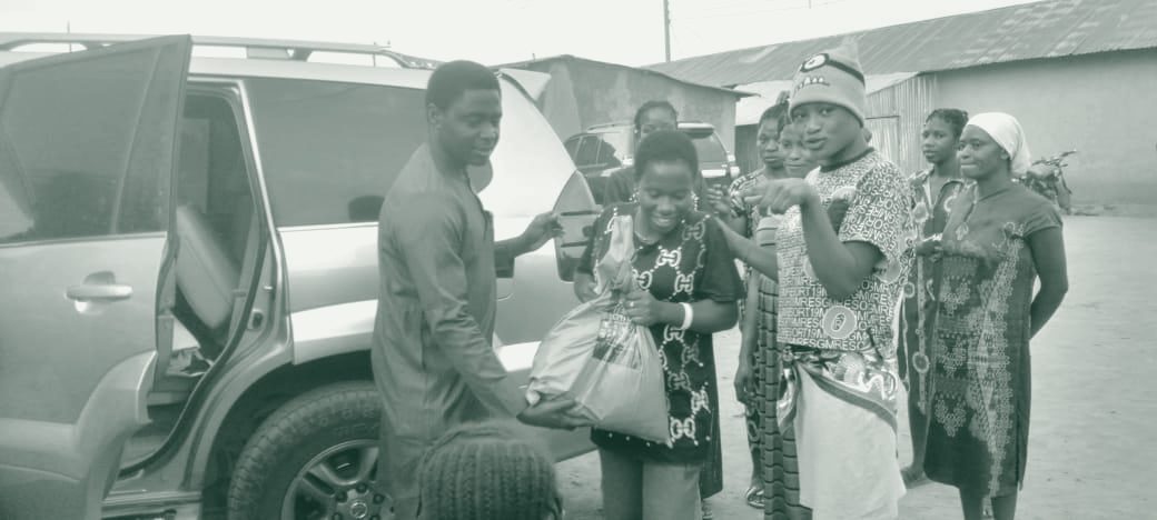 Photograph from a Fisho Initiative feeding outreach.