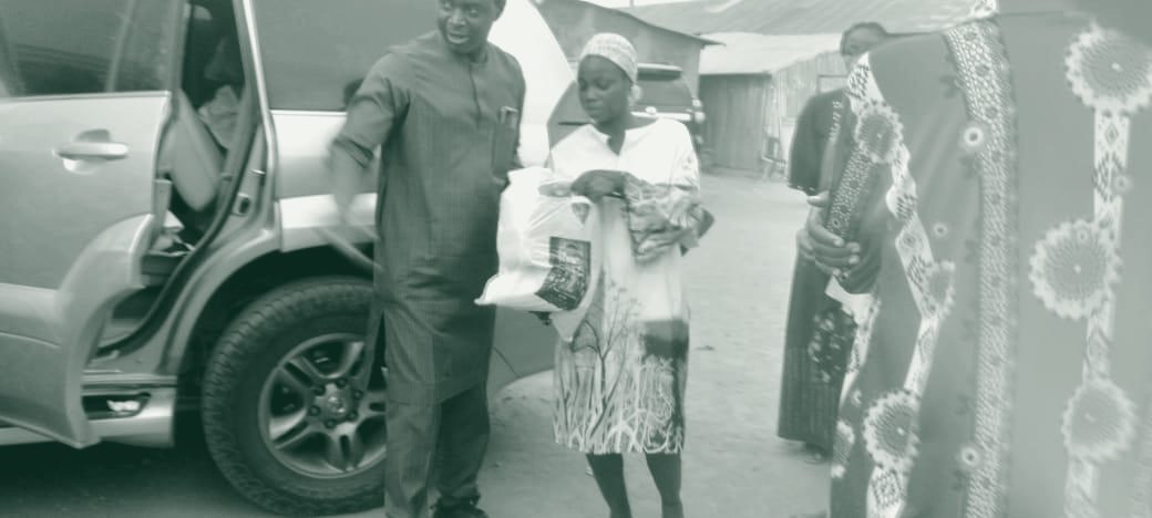 Photograph from a Fisho Initiative feeding outreach.