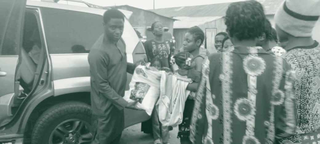Photograph from a Fisho Initiative feeding outreach.
