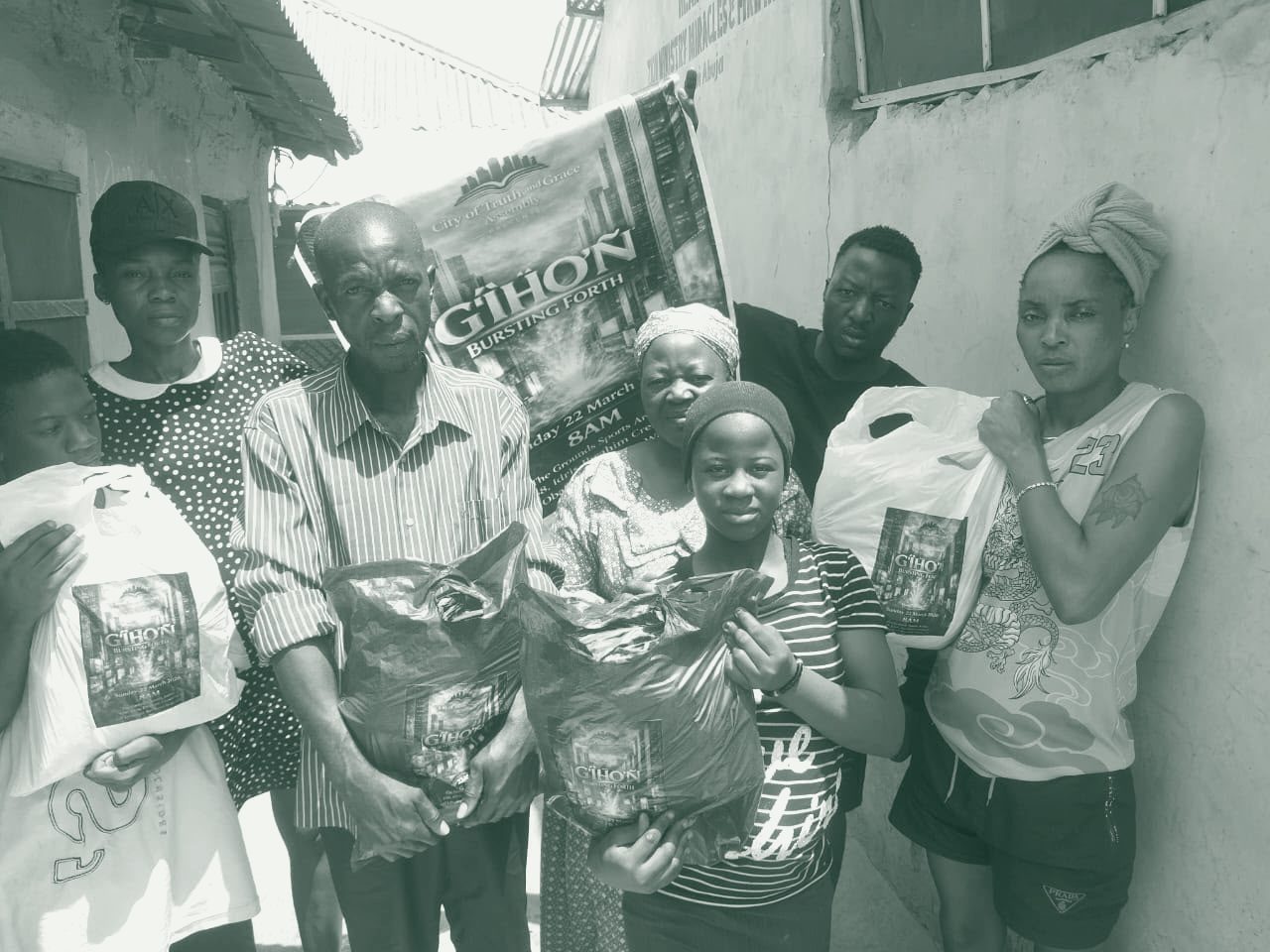 Photograph from a Fisho Initiative feeding outreach.