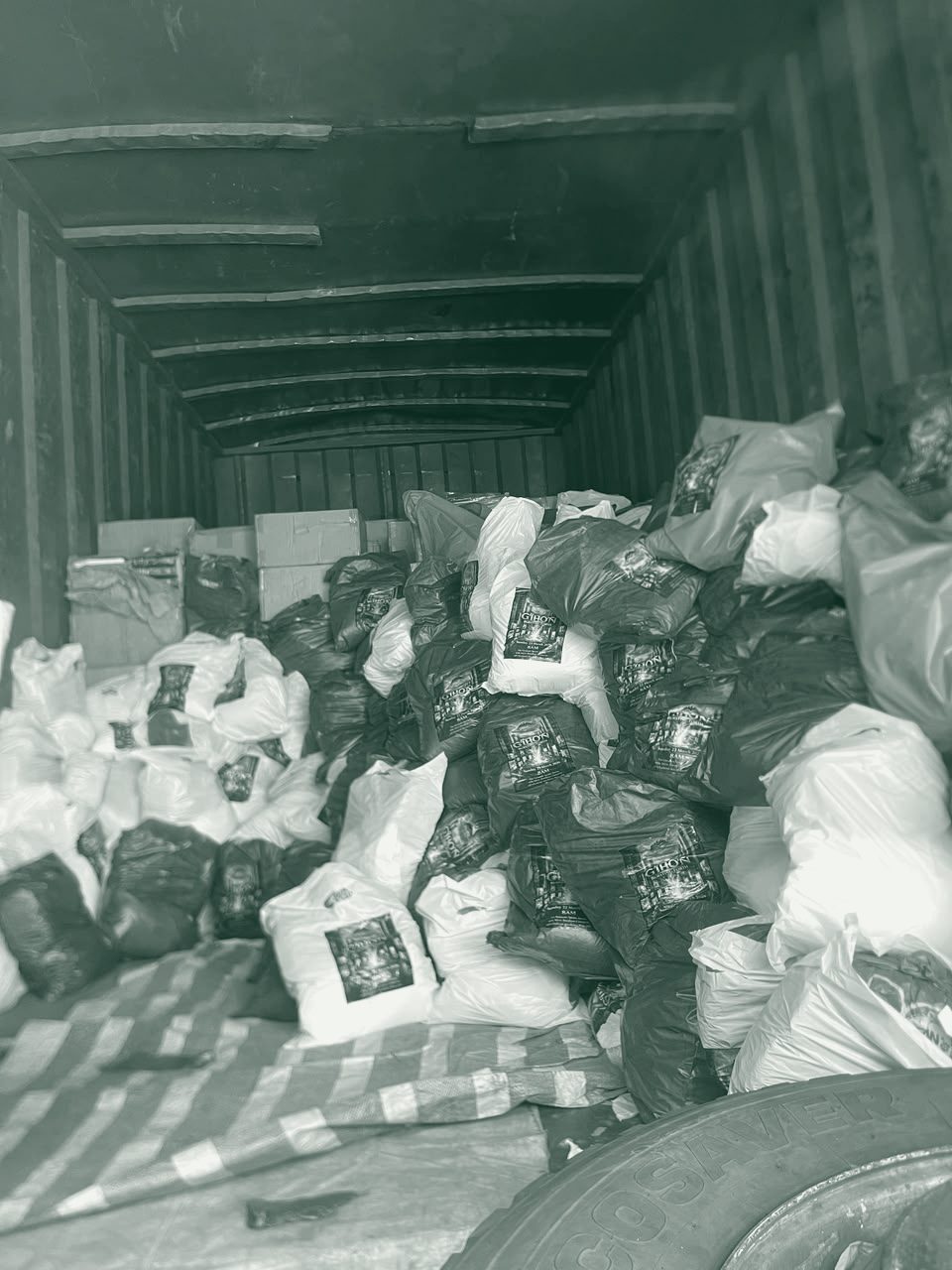Photograph from a Fisho Initiative feeding outreach.