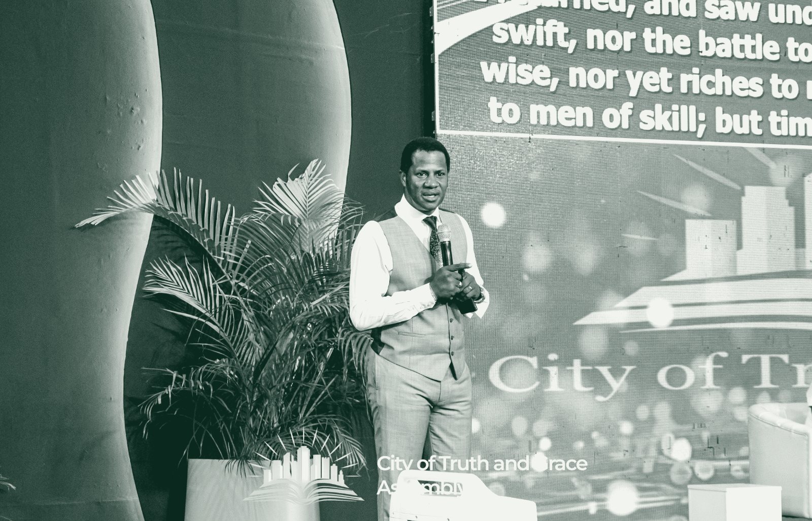 Photograph from a Fisho Initiative empowerment ceremony.